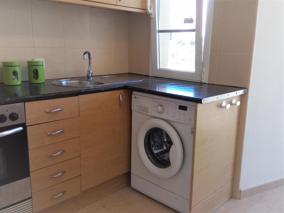 Apartment Litha House, 3 Bed Set Over 3 Floors 5 Mins From And Amenities Caleta De Fuste
