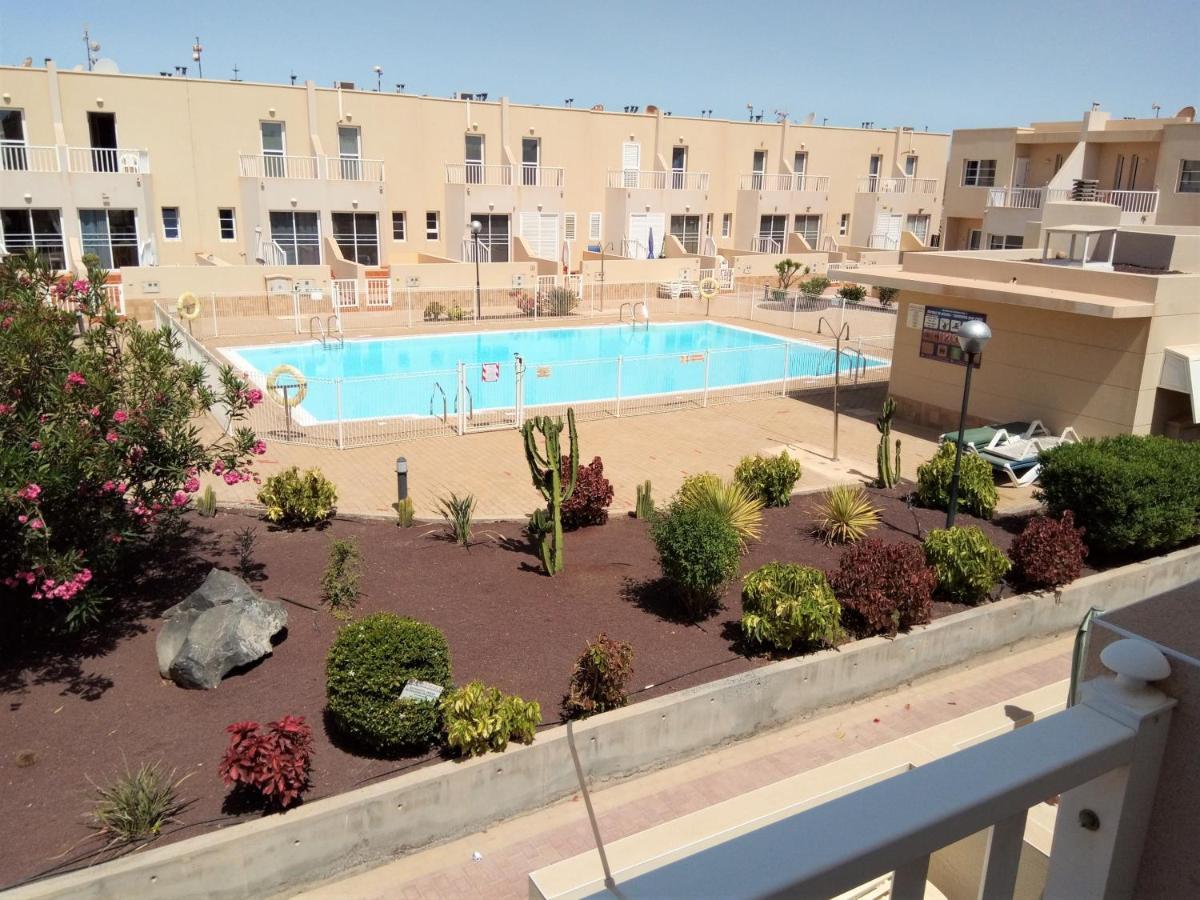 Litha House, 3 Bed Set Over 3 Floors 5 Mins From And Amenities Apartment Caleta De Fuste