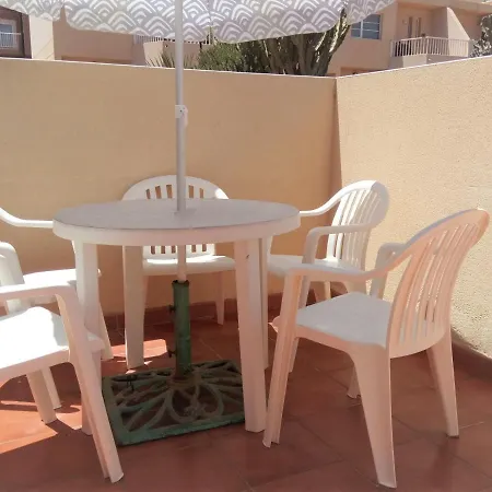 Litha House, 3 Bed Holiday Home Set Over 3 Floors 5 Mins From Beach And All Amenities Caleta De Fuste Exterior photo